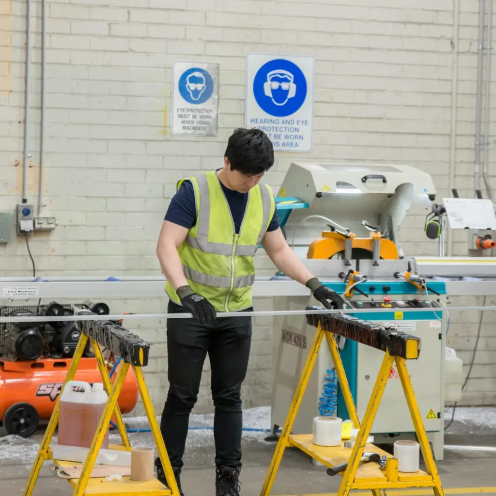 LICQual Level 1 Award in Health and Safety in the Workplace 5 LICQual Level 1 Award in Health and Safety in the Workplace