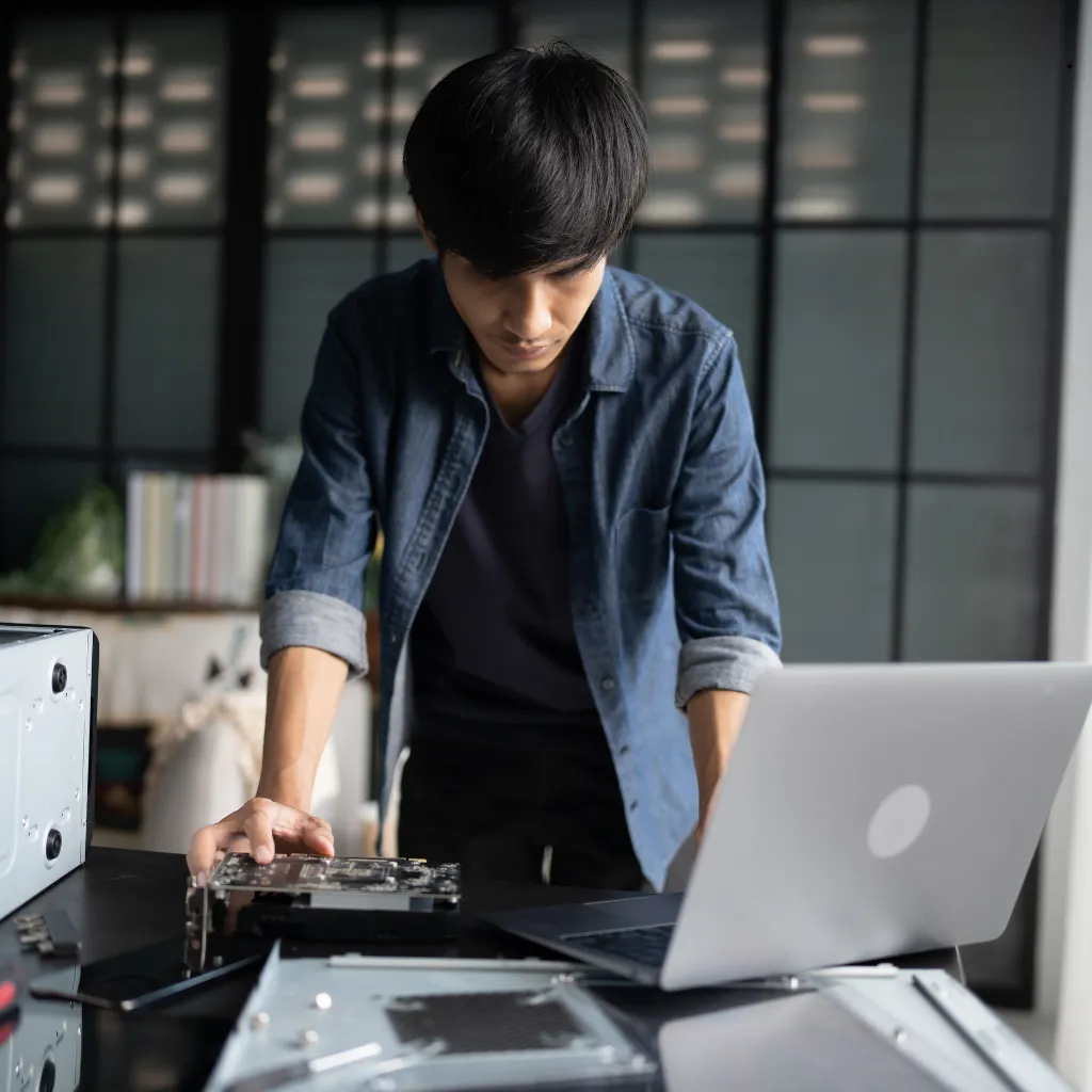 QualCert Level 3 Diploma in Digital & IT –IT Solutions Technician